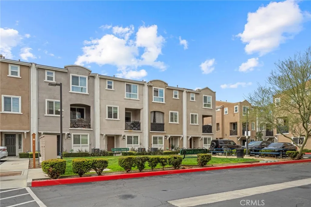 Additional image 25 of 14840 Maple Ter, Los Angeles, CA 91402