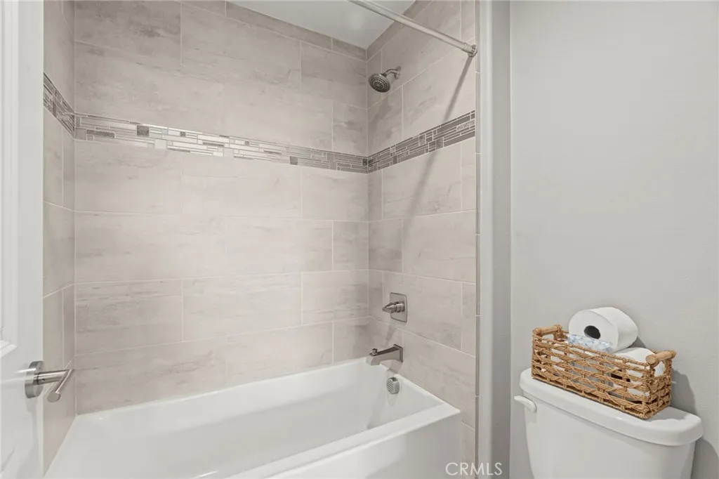 Additional image 17 of 14840 Maple Ter, Los Angeles, CA 91402