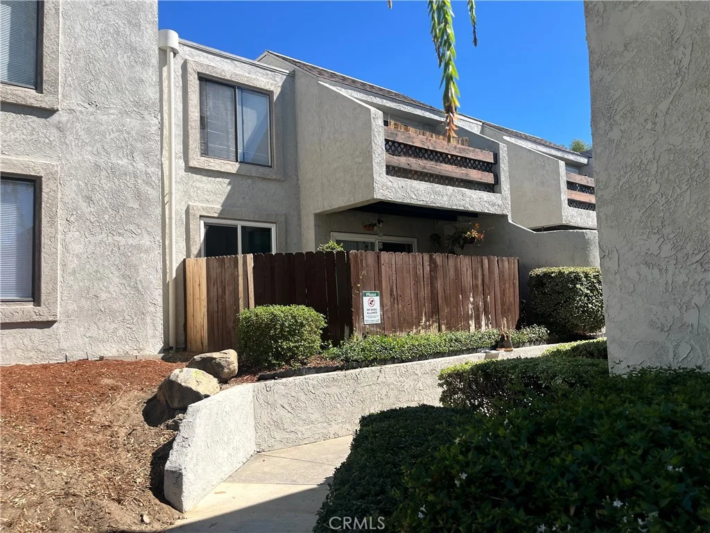 2266 Denair Ave, Highland, CA 92346