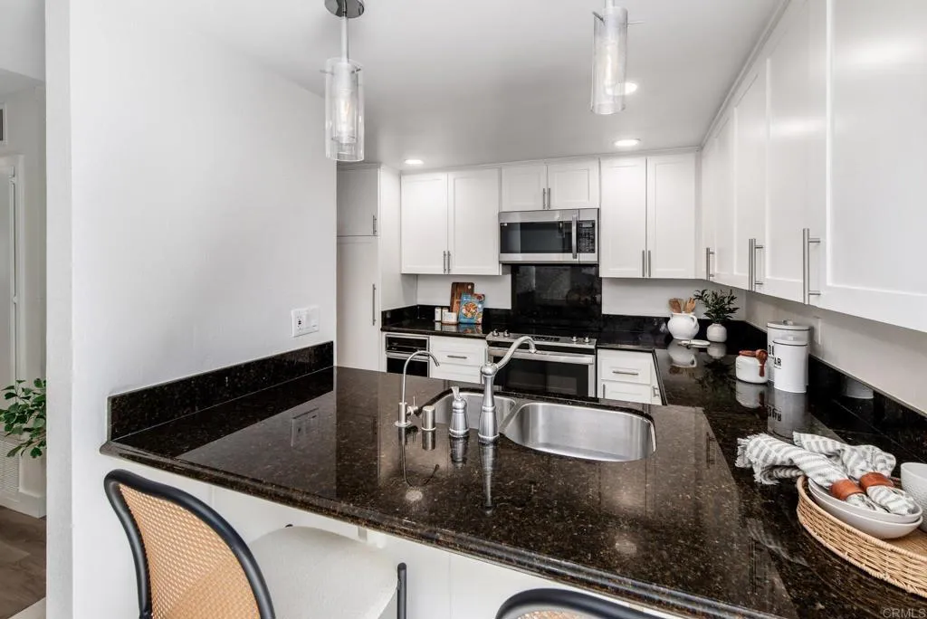 Additional image 47 of 4084 Crystal Dawn Lane Unit 105, San Diego, CA 92122