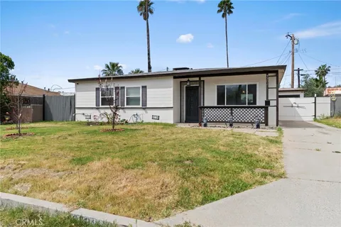 3302 N Alameda Avenue, San Bernardino, CA 92404 - MLS#: CV25078320