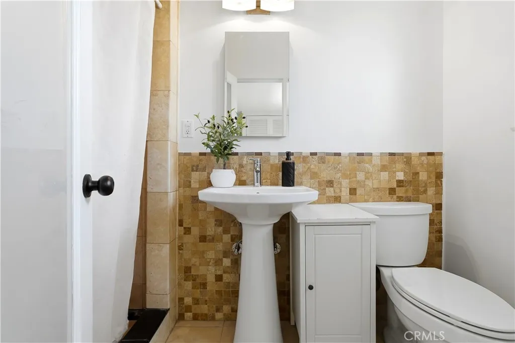 Additional image 27 of 8951 Collett Ave, North Hills, CA 91343