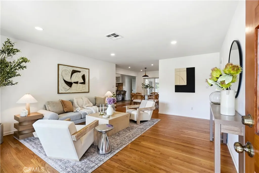 Additional image 6 of 8951 Collett Ave, North Hills, CA 91343