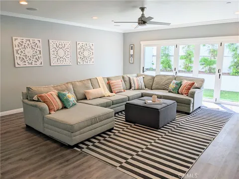1216 11th Street, Hermosa Beach, CA MLS: IV25047990