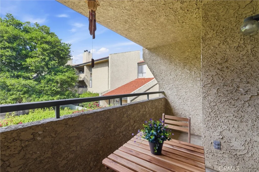 Additional image 43 of 4275 Via Arbolada Unit 210, Los Angeles, CA 90042