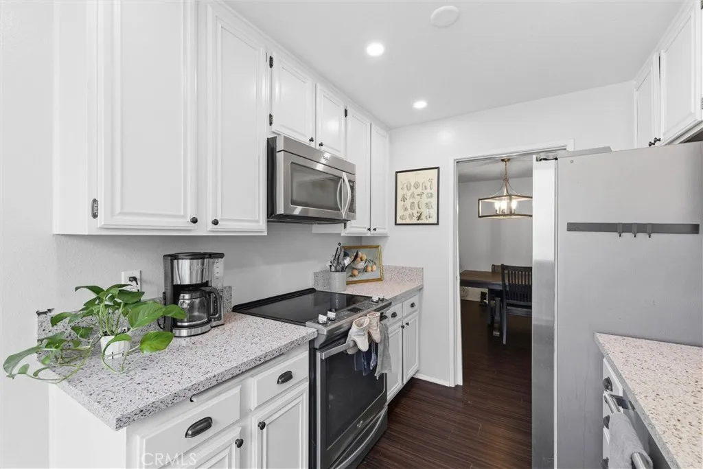 Additional image 46 of 4275 Via Arbolada Unit 210, Los Angeles, CA 90042