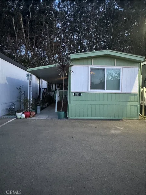 8600 Contreras Street Unit 33, Paramount, CA MLS: SR25062111