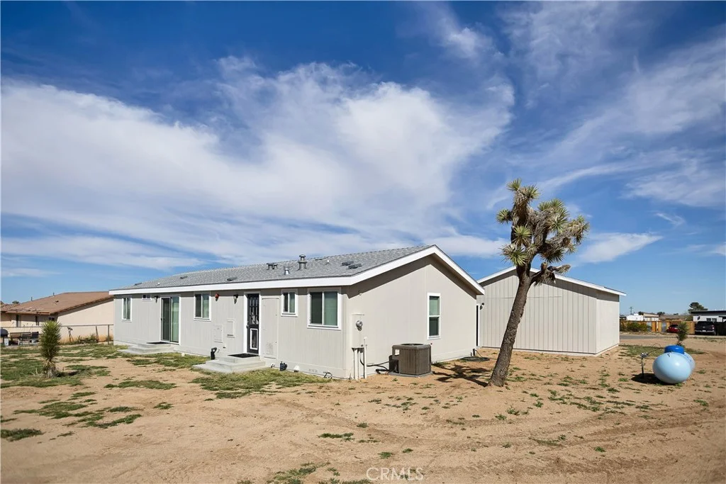 3614 Surrey Avenue, Yucca Valley, CA 92284
