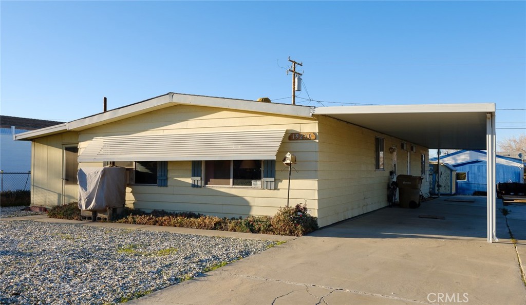 19250 Hinton Street, Hesperia, CA 92345 - MLS#: HD23013256
