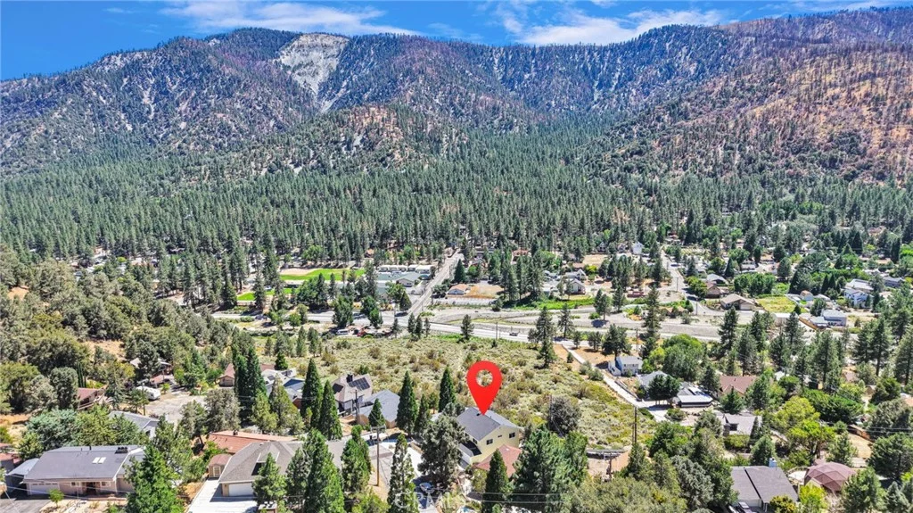6284 Apple Vista Dr, Wrightwood, CA 92397