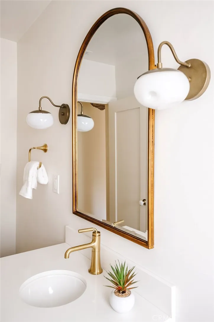 Additional image 69 of 4070 Garden Avenue, Los Angeles, CA 90039