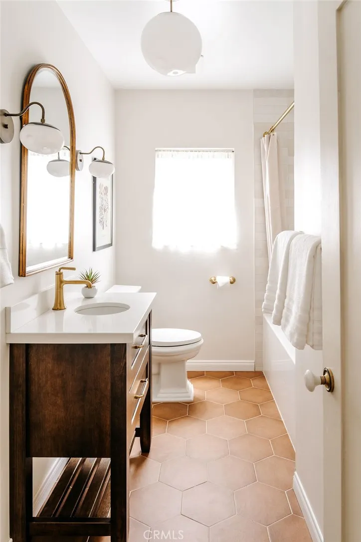 Additional image 68 of 4070 Garden Avenue, Los Angeles, CA 90039