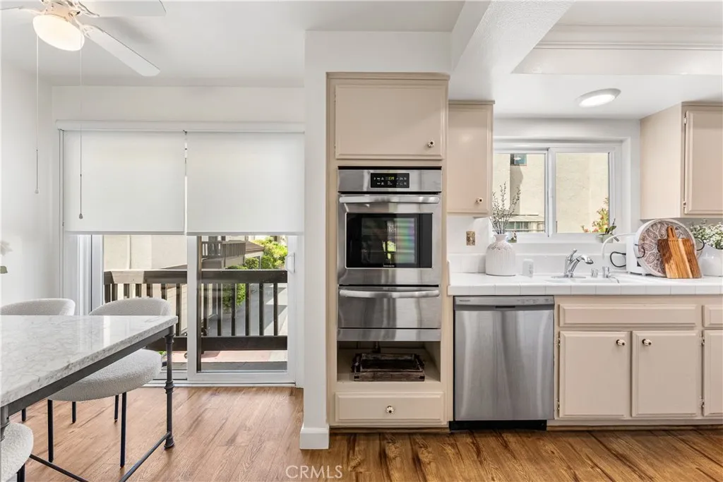 Additional image 52 of 21801 Burbank Blvd Unit 97, Woodland Hills, CA 91367