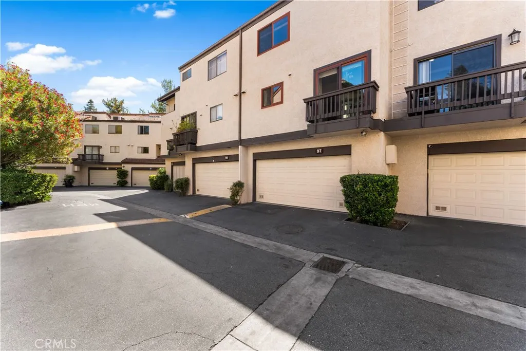 Additional image 67 of 21801 Burbank Blvd Unit 97, Woodland Hills, CA 91367