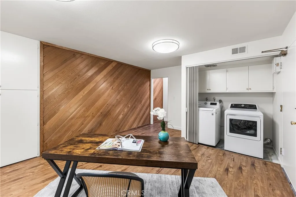 Additional image 23 of 21801 Burbank Blvd Unit 97, Woodland Hills, CA 91367