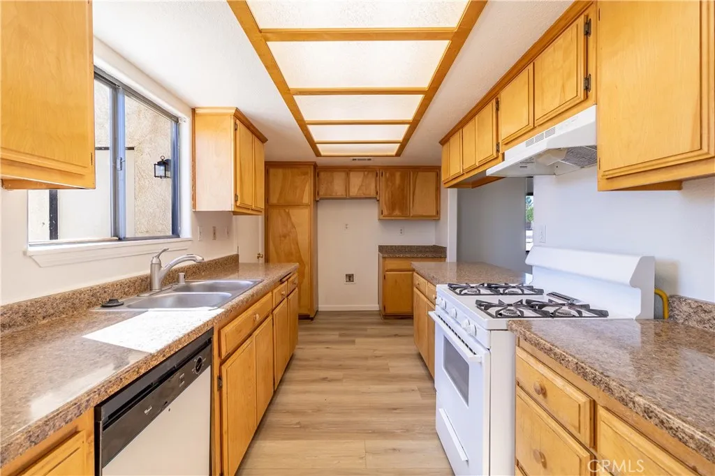 Additional image 6 of 19014 Vine St, Hesperia, CA 92345