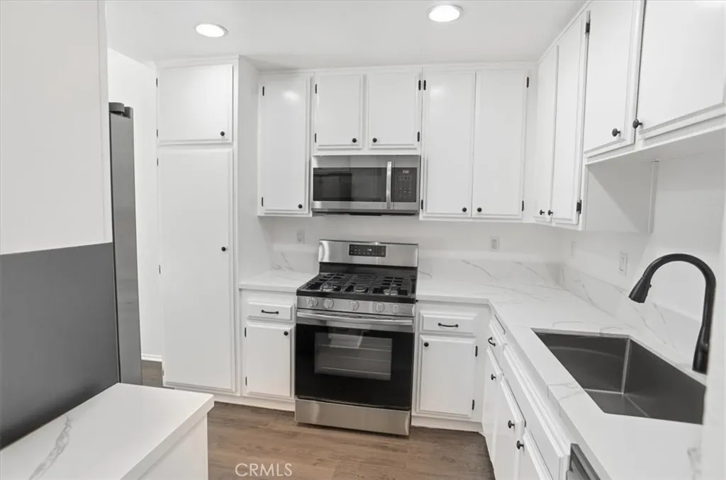 Additional image 28 of 25748 Leticia Drive, Valencia, CA 91355