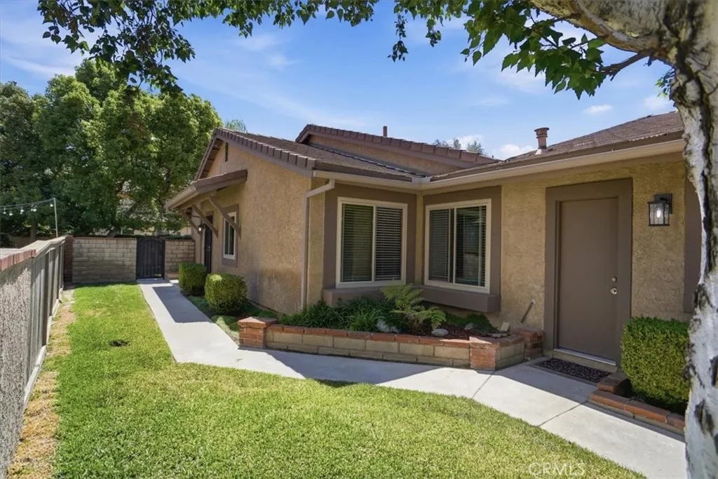 Additional image 2 of 25748 Leticia Drive, Valencia, CA 91355