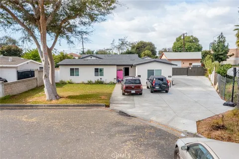 13611 Glenhaven Drive, Garden Grove, CA 92843 - MLS#: OC24245295