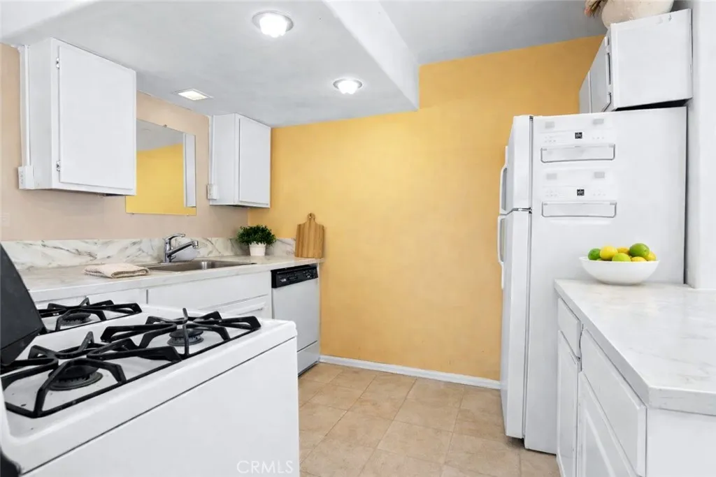 Additional image 55 of 15 La Crescenta Drive, Camarillo, CA 93010