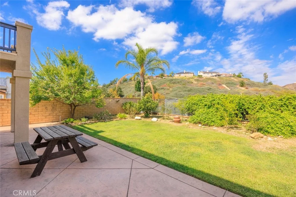 24011 Via Sereno, Valencia, CA 91354