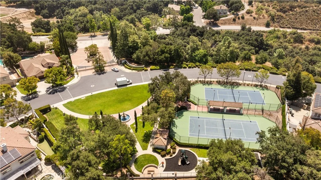 5776 Parkcrest Dr, La Verne, CA 91750