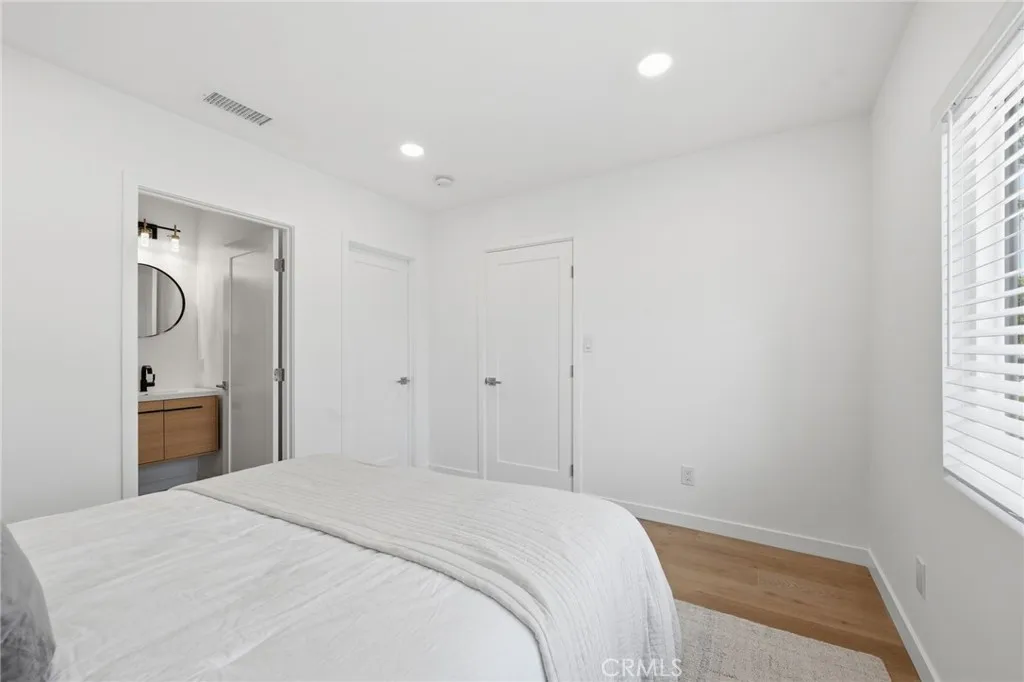 Additional image 23 of 17420 Collins Street, Encino, CA 91316