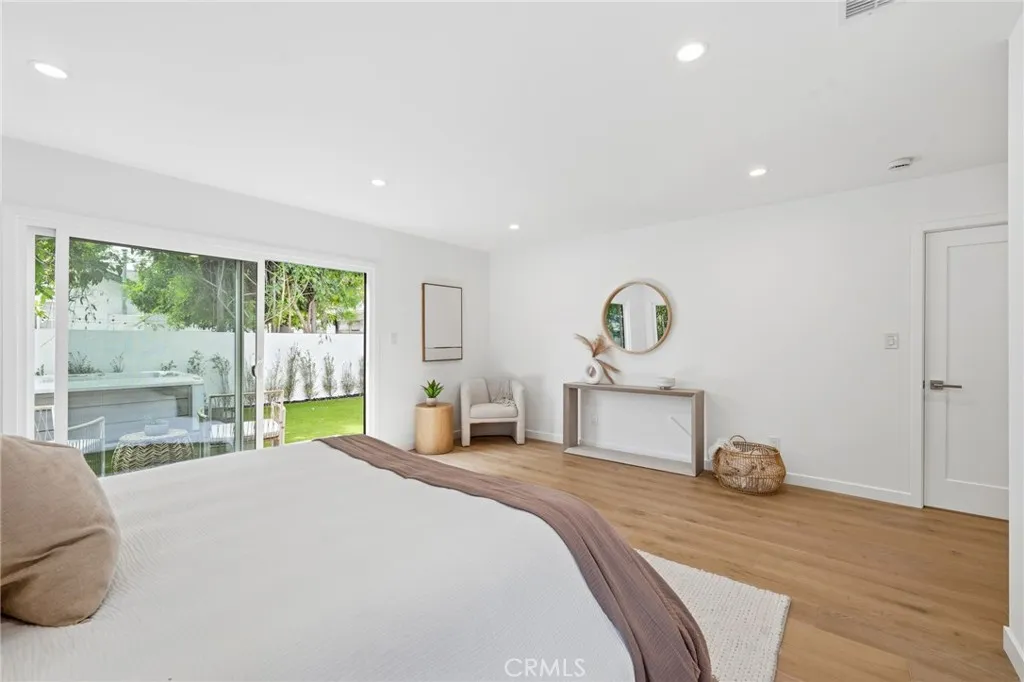 Additional image 44 of 17420 Collins Street, Encino, CA 91316