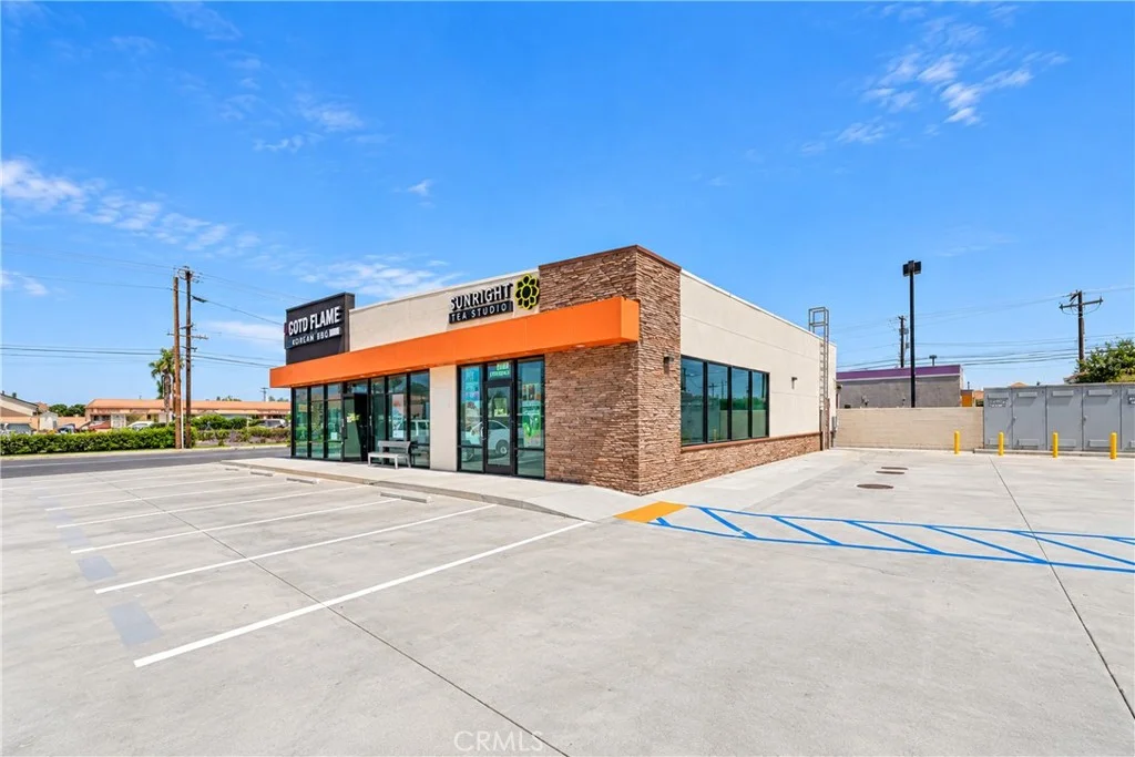 12148 South Street, Artesia, CA 90701