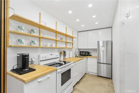 2825 N Los Felices Road Unit 114, Palm Springs, CA MLS: OC25031911