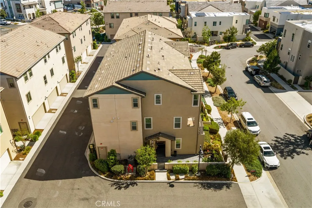 Additional image 75 of 236 keeper, Irvine, CA 92618