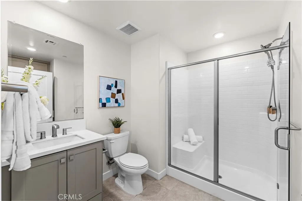 Additional image 11 of 236 keeper, Irvine, CA 92618