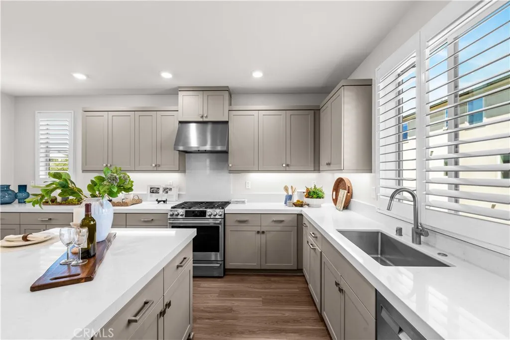 Additional image 15 of 236 keeper, Irvine, CA 92618