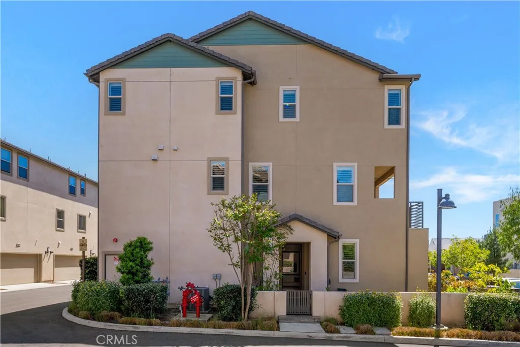 Additional image 41 of 236 keeper, Irvine, CA 92618