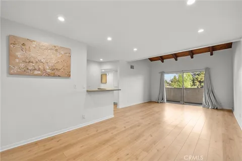 10636 Woodley Avenue Unit 64, Granada Hills, CA MLS: SR25063741