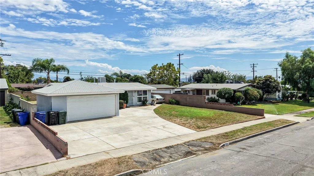 825 N Lilac Avenue, Rialto, CA 92376