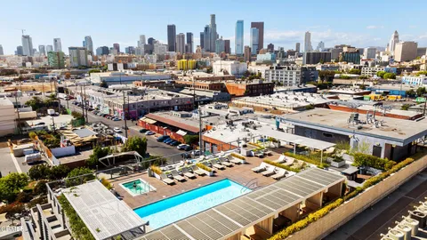 527 Molino Street Unit 108, Los Angeles, CA 90013 - MLS#: P1-21657