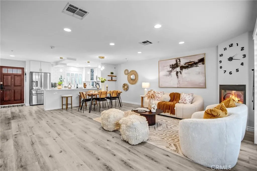 Additional image 2 of 1133 S Hoover Street Unit 314, Los Angeles, CA 90006