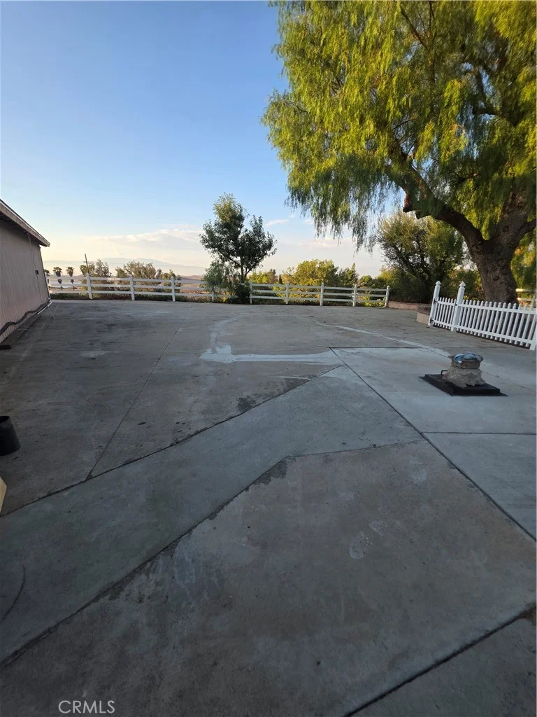 20370 Lakeridge Dr, Perris, CA 92570