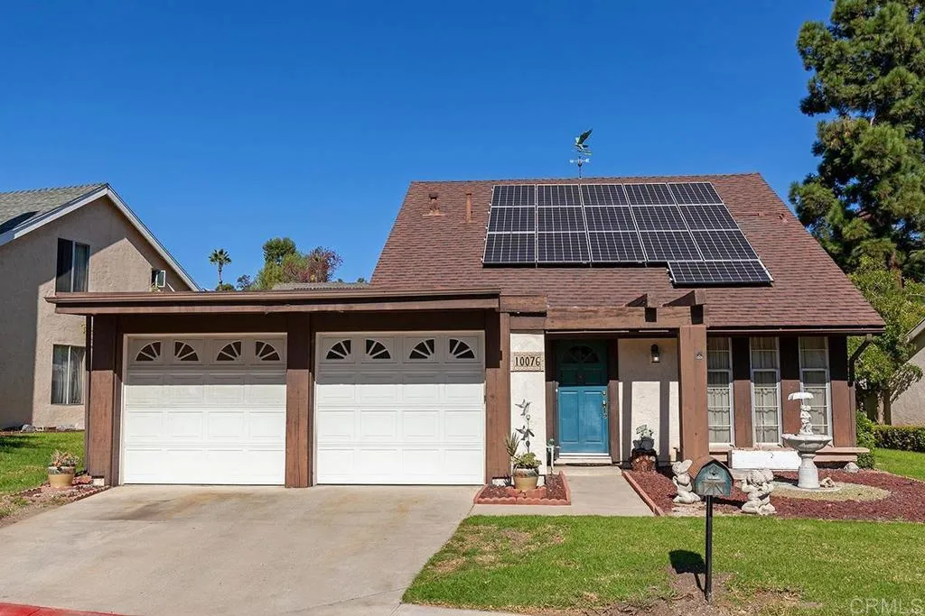 10076 Canyonwood Ln, Spring Valley, CA 91977