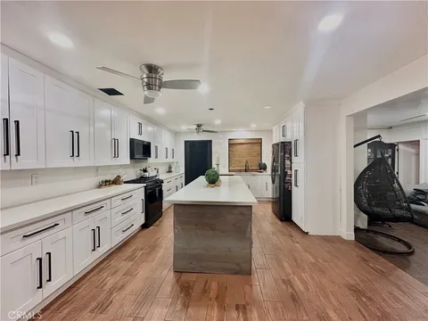 221 W Whittier Avenue, Hemet, CA MLS: SW25071616