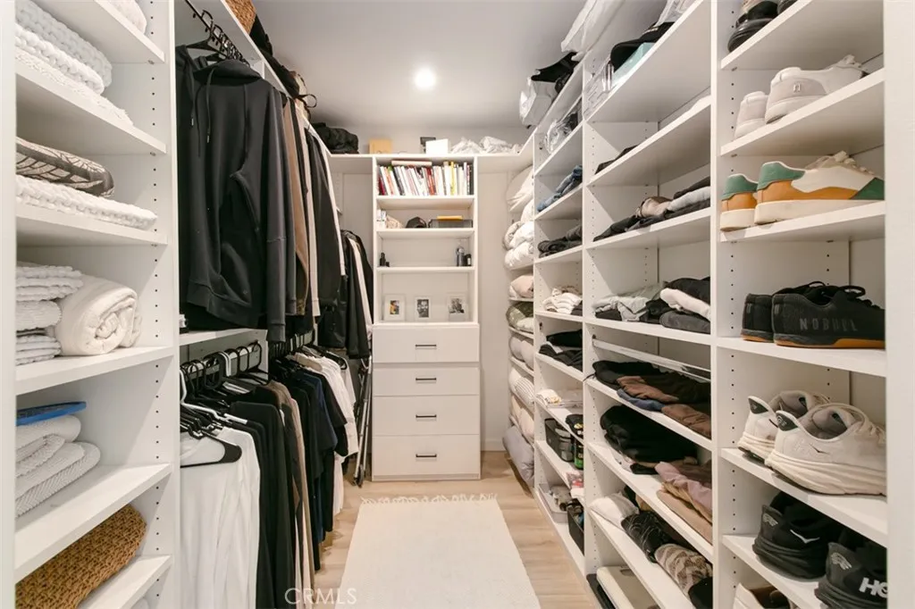 Additional image 68 of 22841 Calvert St, Woodland Hills, CA 91367