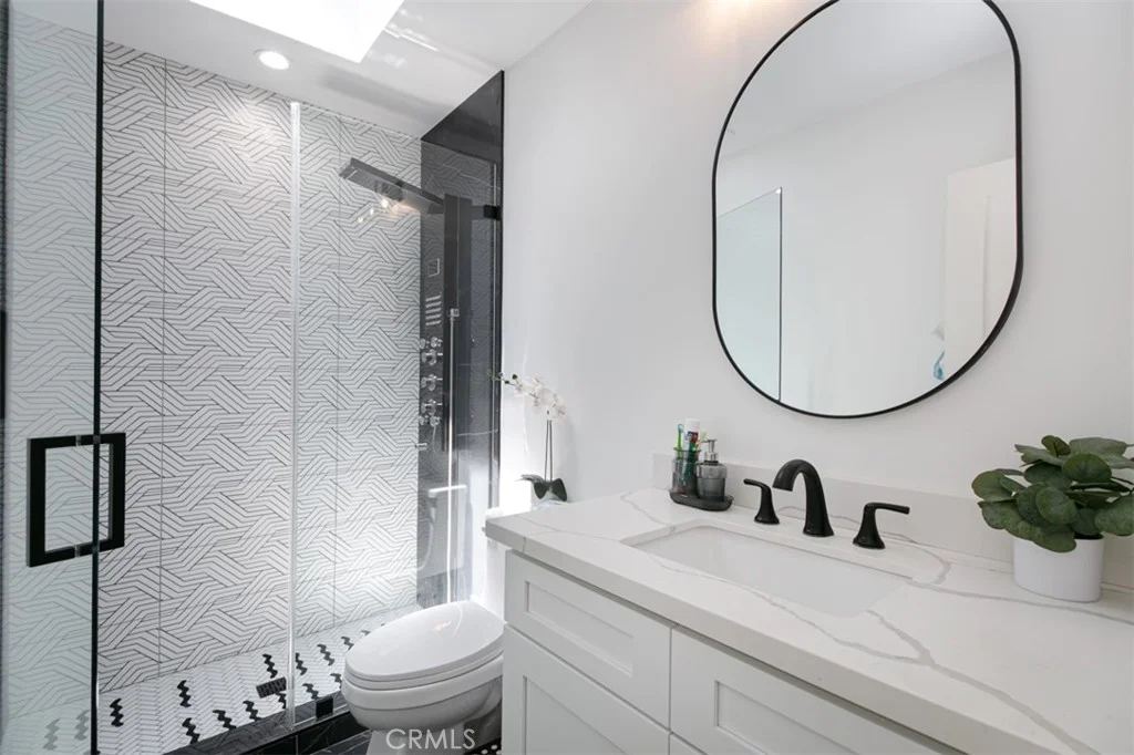 Additional image 34 of 22841 Calvert St, Woodland Hills, CA 91367