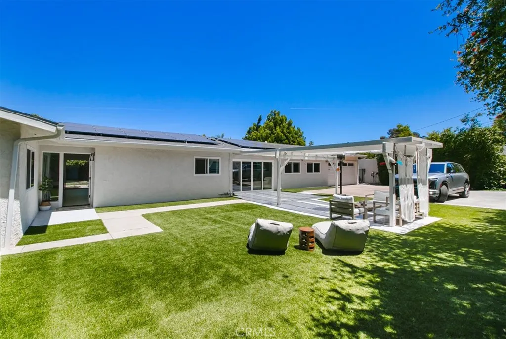 Additional image 5 of 22841 Calvert St, Woodland Hills, CA 91367
