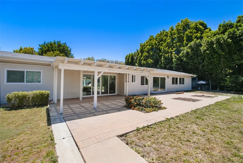 Additional image 11 of 22841 Calvert St, Woodland Hills, CA 91367