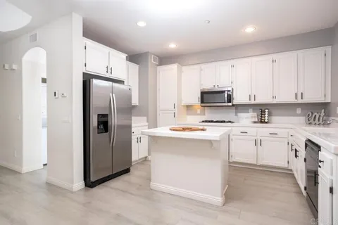 2203 Huntington Point Dr Rd Unit 4, Chula Vista, CA MLS: PTP2501761