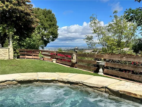 27064 Sunnyridge Road, Palos Verdes Peninsula, CA MLS: PV25091584