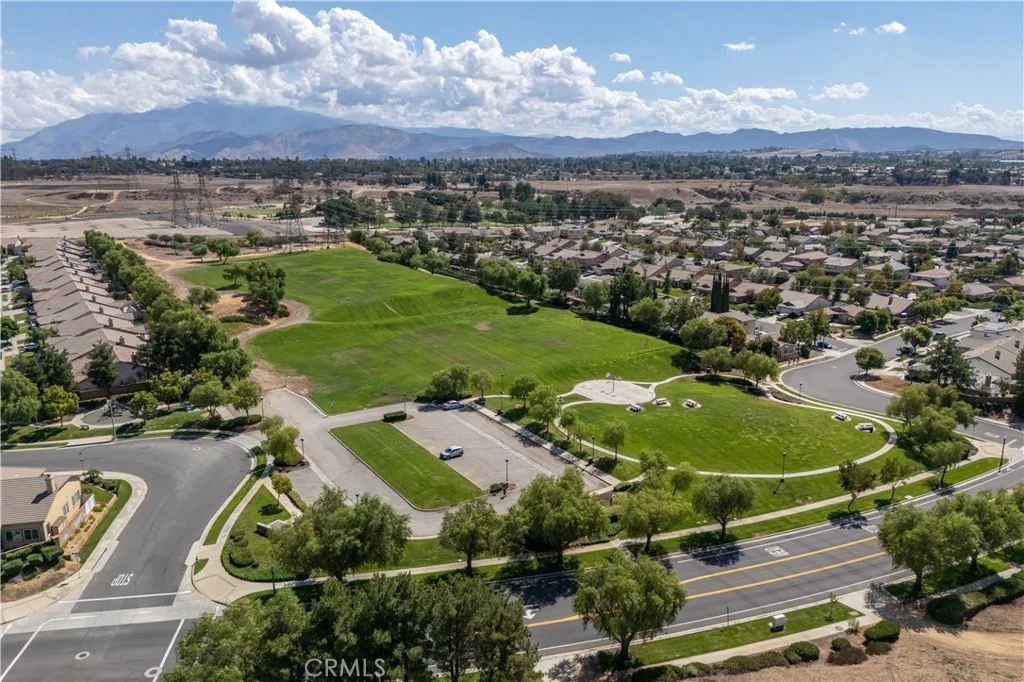 1686 Lakeside Ave, Beaumont, CA 92223