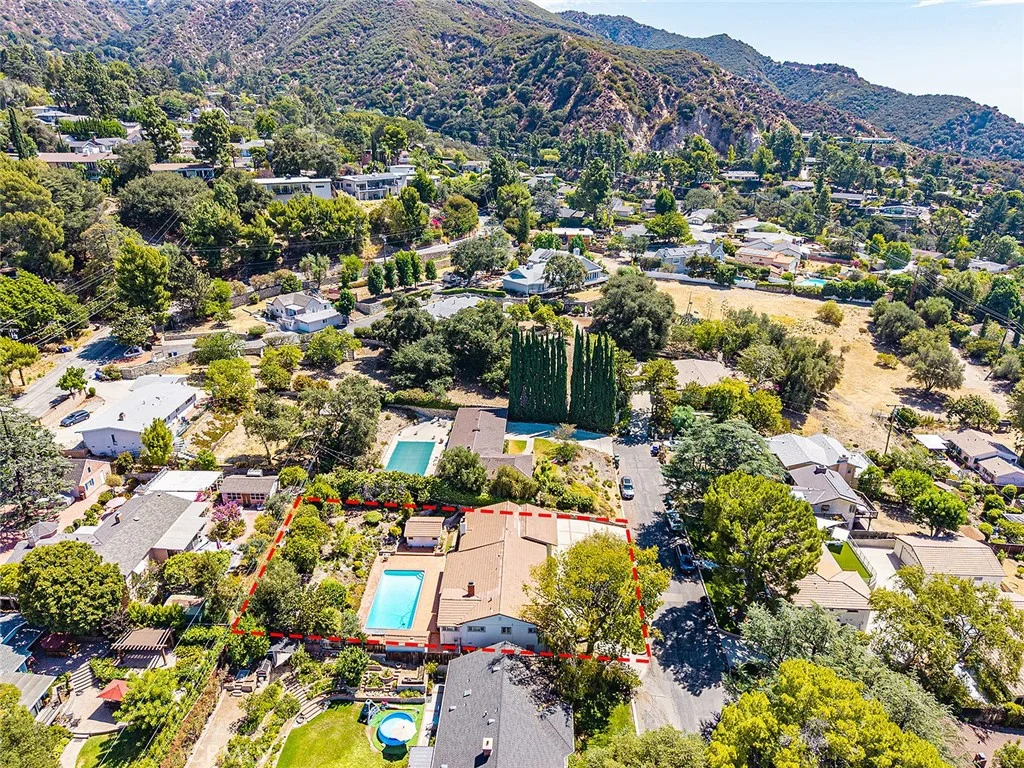2349 Rockdell Street, La Crescenta, CA 91214