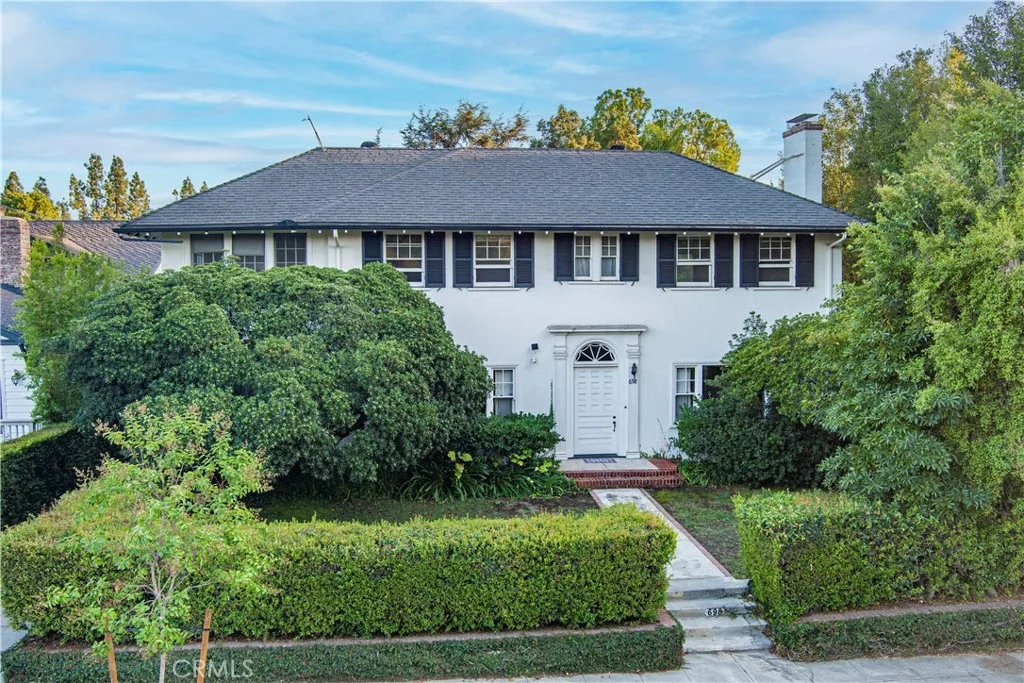 698 Arden Rd, Pasadena, CA 91106 photo 2